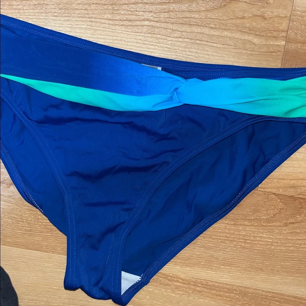 Blue and Green Women's Bikini Set - Picture 4 of 6